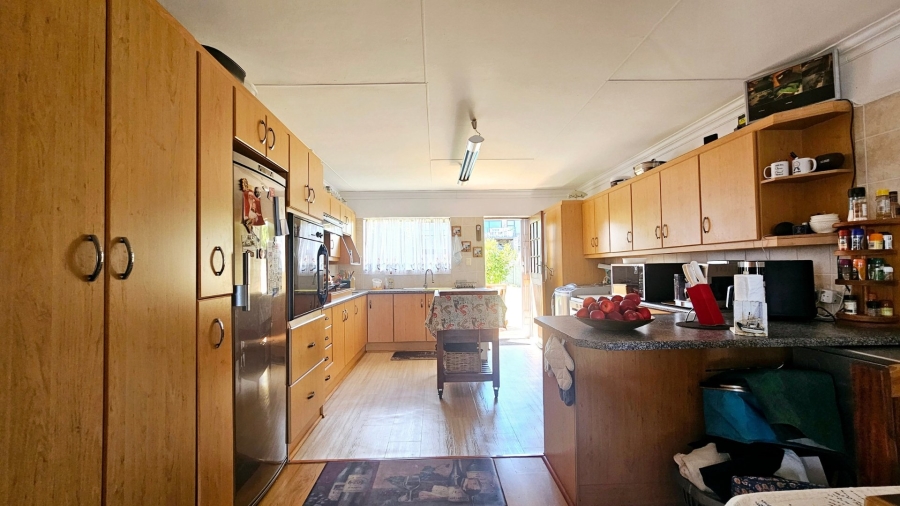 3 Bedroom Property for Sale in Dana Bay Western Cape